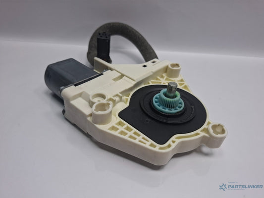 Motoras macara stanga spate SKODA SUPERB III Estate 3T5 2009 - 2015 TDI CBBB, CFGB 8K0959811A