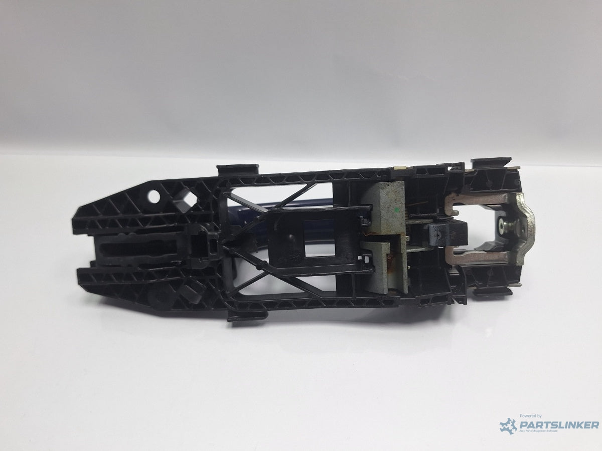 Maner usa cu suport stanga fata SKODA SUPERB III Estate 3T5 2009 - 2015 TDI CBBB, CFGB 5N0837885H , 1K8837205F