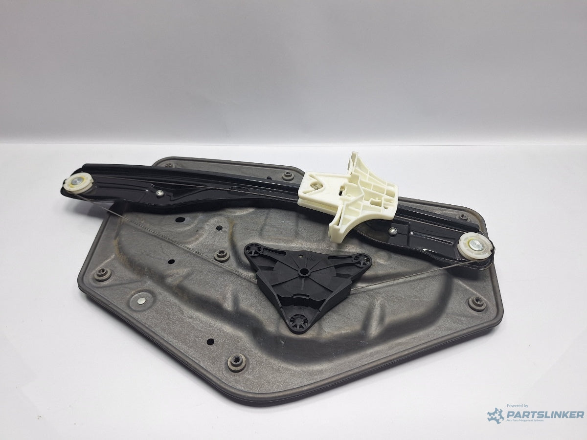 Macara geam dreapta spate SKODA SUPERB III Estate 3T5 2009 - 2015 TDI CBBB, CFGB 3T0839462