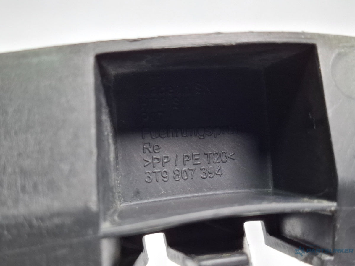 Suport bara dreapta spate SKODA SUPERB III Estate 3T5 2009 - 2015 TDI CBBB, CFGB 3T9807394