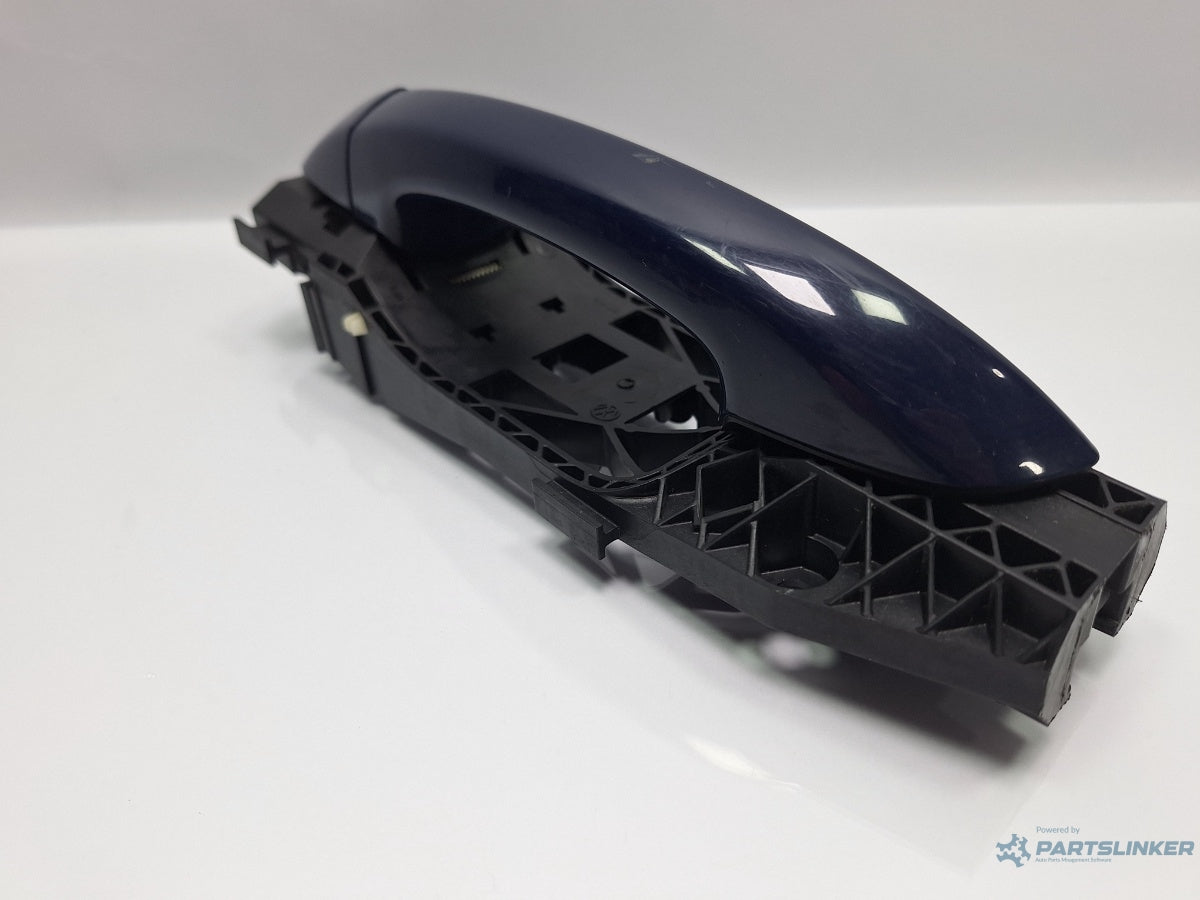 Maner exterior usa cu suport dreapta spate SKODA SUPERB III Estate 3T5 2009 - 2015 TDI CBBB, CFGB 5N0839885F , 1K8837206F