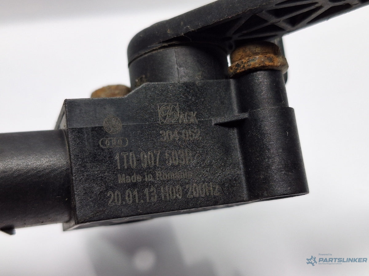 Senzor de nivel faruri fata SKODA SUPERB III Estate 3T5 2009 - 2015 TDI CBBB, CFGB 1T0907503B , 1K0941274C