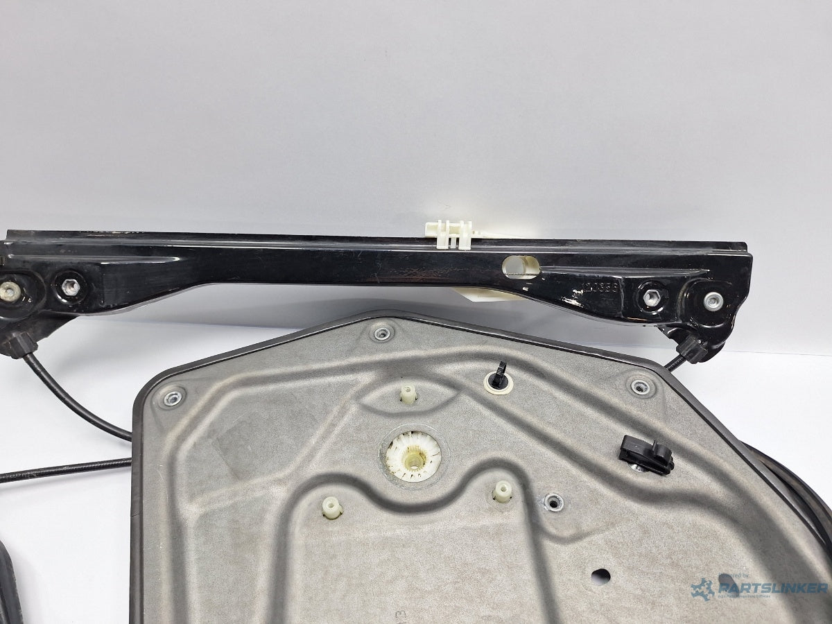 Macara geam dreapta fata SKODA SUPERB III Estate 3T5 2009 - 2015 TDI CBBB, CFGB 3T0837462A