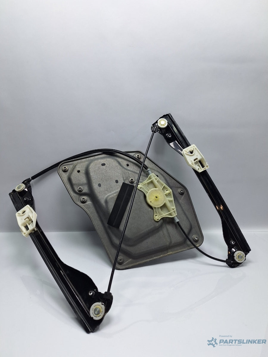 Macara geam dreapta fata SKODA SUPERB III Estate 3T5 2009 - 2015 TDI CBBB, CFGB 3T0837462A