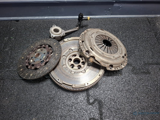 Kit ambreiaj complet SKODA SUPERB III Estate 3T5 2009 - 2015 TDI CBBB, CFGB 03L141016N