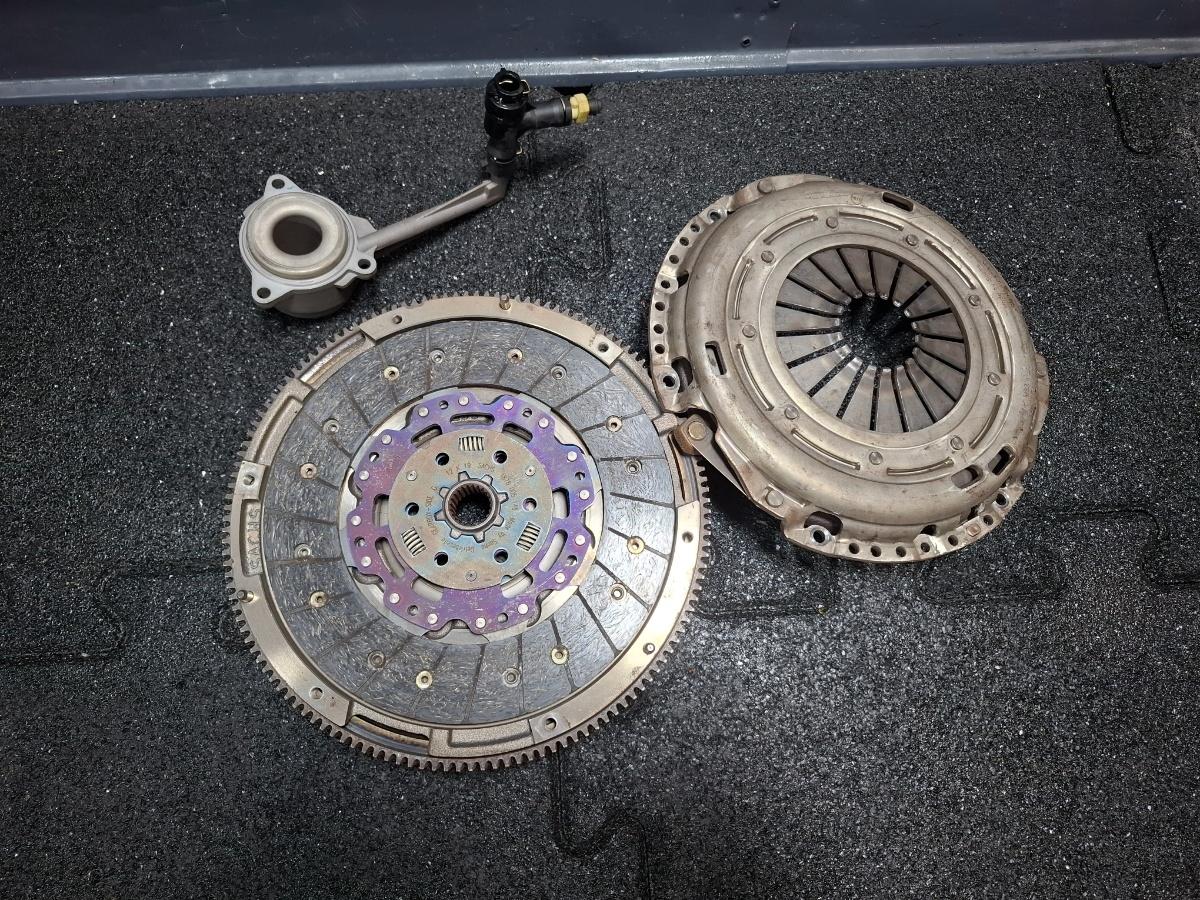 Kit ambreiaj complet SKODA SUPERB II Estate 3T5 2009 - 2015 TDI CBBB, CFGB 03L141016N