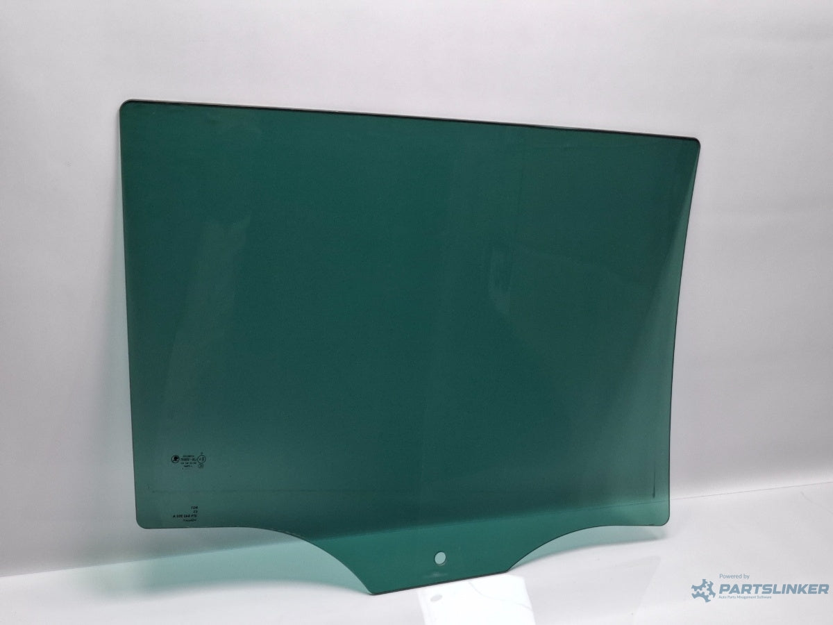 Geam privacy usa stanga spate SKODA SUPERB III Estate 3T5 2009 - 2015 TDI CBBB, CFGB Starglass 43R-000491 3T9845205A