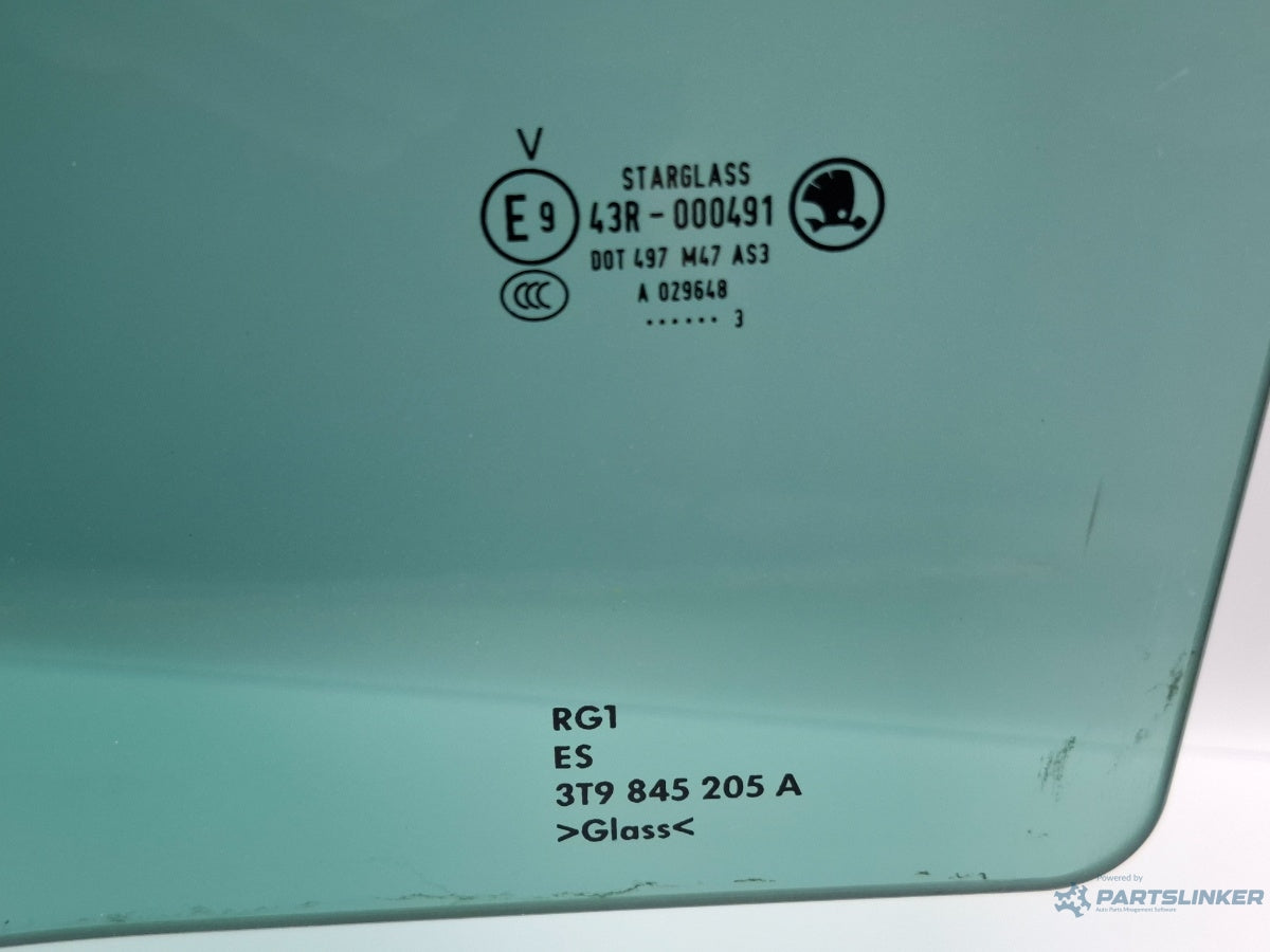 Geam privacy usa stanga spate SKODA SUPERB III Estate 3T5 2009 - 2015 TDI CBBB, CFGB Starglass 43R-000491 3T9845205A