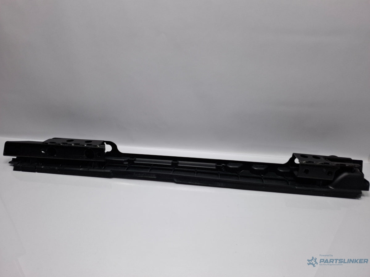 Suport mocheta portbagaj stanga SKODA SUPERB III Estate 3T5 2009 - 2015 TDI CBBB, CFGB 3T9863511