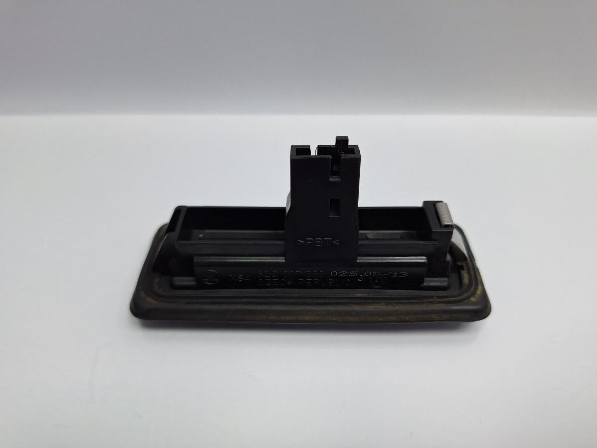Buton deschidere hayon/portbagaj SKODA OCTAVIA Combi 5E5 2012 - > TDI CKFC, CRMB, CYKA 5E0827566
