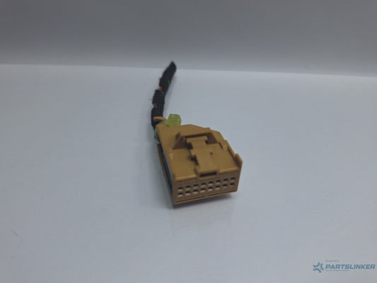 Mufa conector modul de parcare PDC SKODA SUPERB III Estate 3T5 2009 - 2015 TDI CBBB, CFGB 8E0972416A