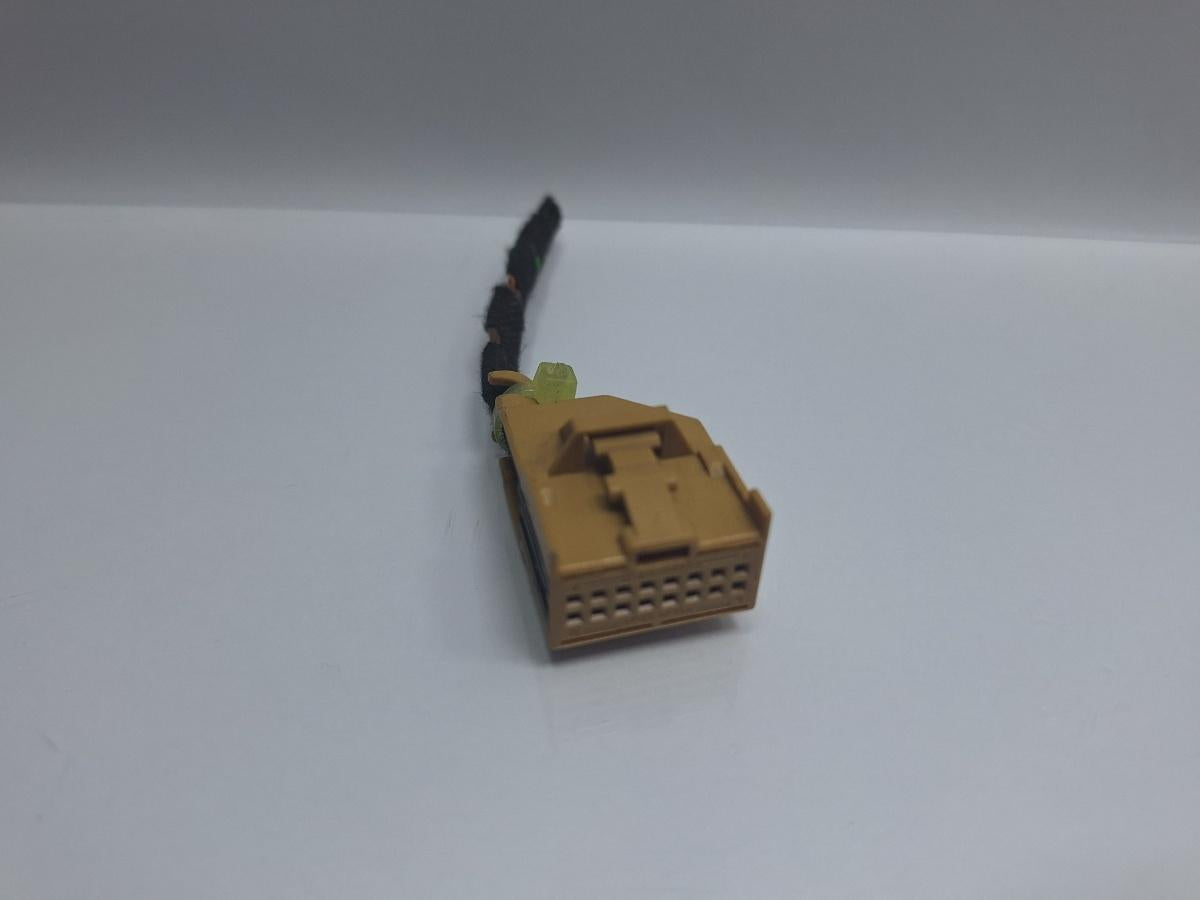Mufa conector modul de parcare PDC SKODA SUPERB II Estate 3T5 2009 - 2015 TDI CBBB, CFGB 8E0972416A