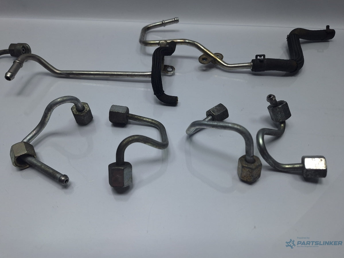 Conducte de alimentare injector combustibil SKODA SUPERB III Estate 3T5 2009 - 2015 TDI CBBB, CFGB 03L130301T , 03L130321R