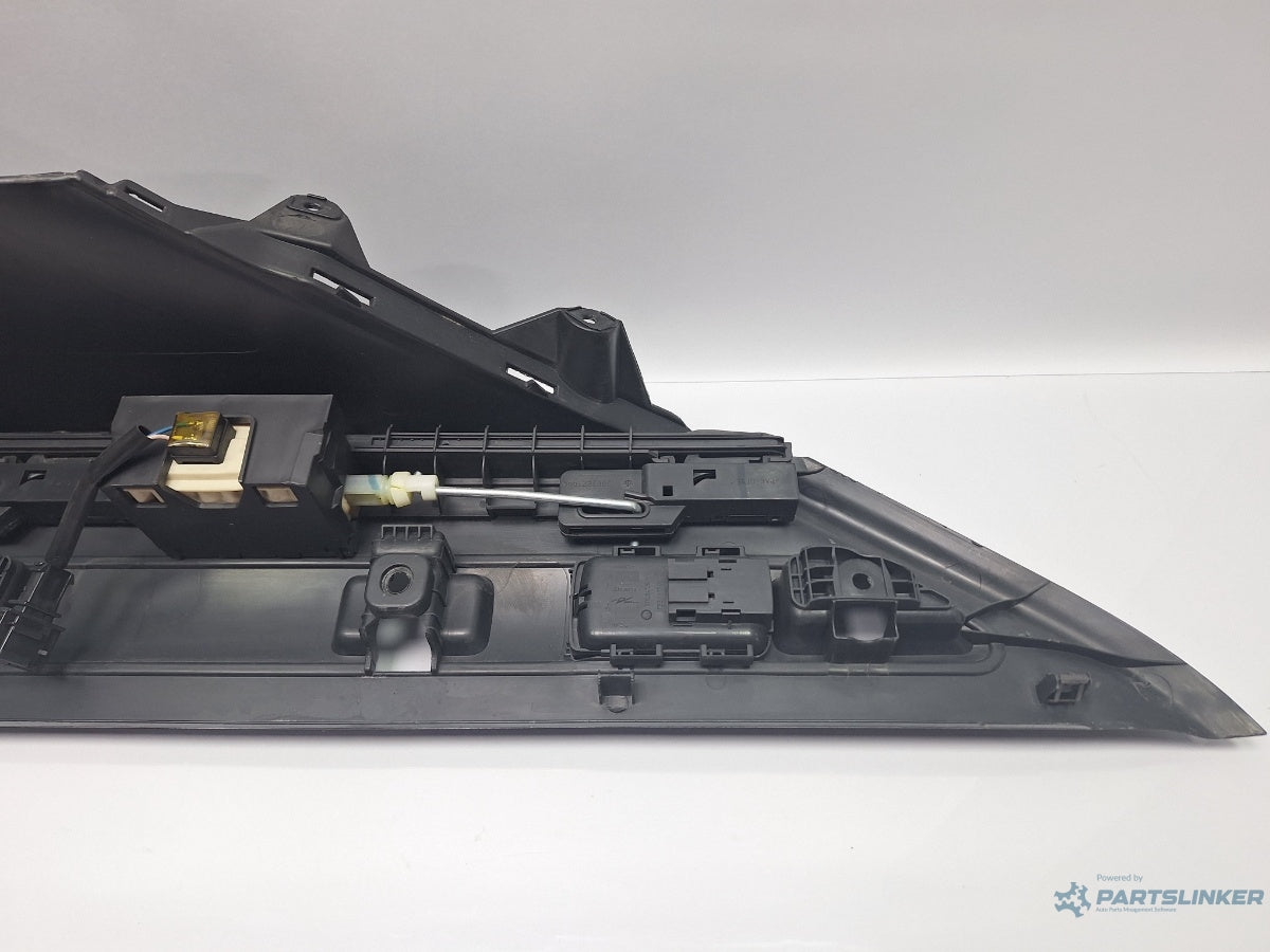 Suport rulou acoperire portbagaj stanga SKODA SUPERB III Estate 3T5 2009 - 2015 TDI CBBB, CFGB 3T9867761