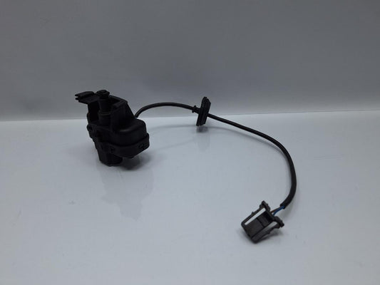 Actuator usita rezervor SKODA SUPERB II Estate 3T5 2009 - 2015 TDI CBBB, CFGB 3T0810773