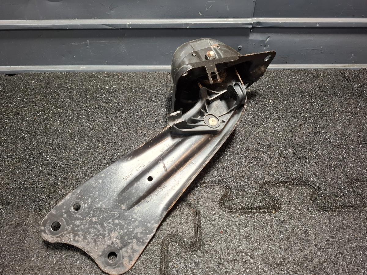 Brat bascula stanga spate SKODA SUPERB II Estate 3T5 2009 - 2015 TDI CBBB, CFGB 1K0505225H