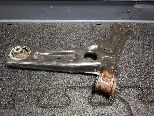 Brat bascula stanga fata SKODA SUPERB II Estate 3T5 2009 - 2015 TDI CBBB, CFGB 1K0407151BG