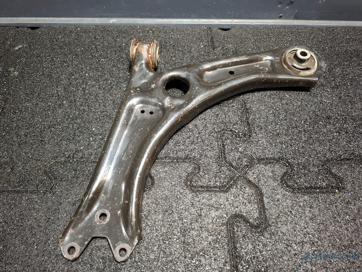 Brat bascula stanga fata SKODA SUPERB III Estate 3T5 2009 - 2015 TDI CBBB, CFGB 1K0407151BG