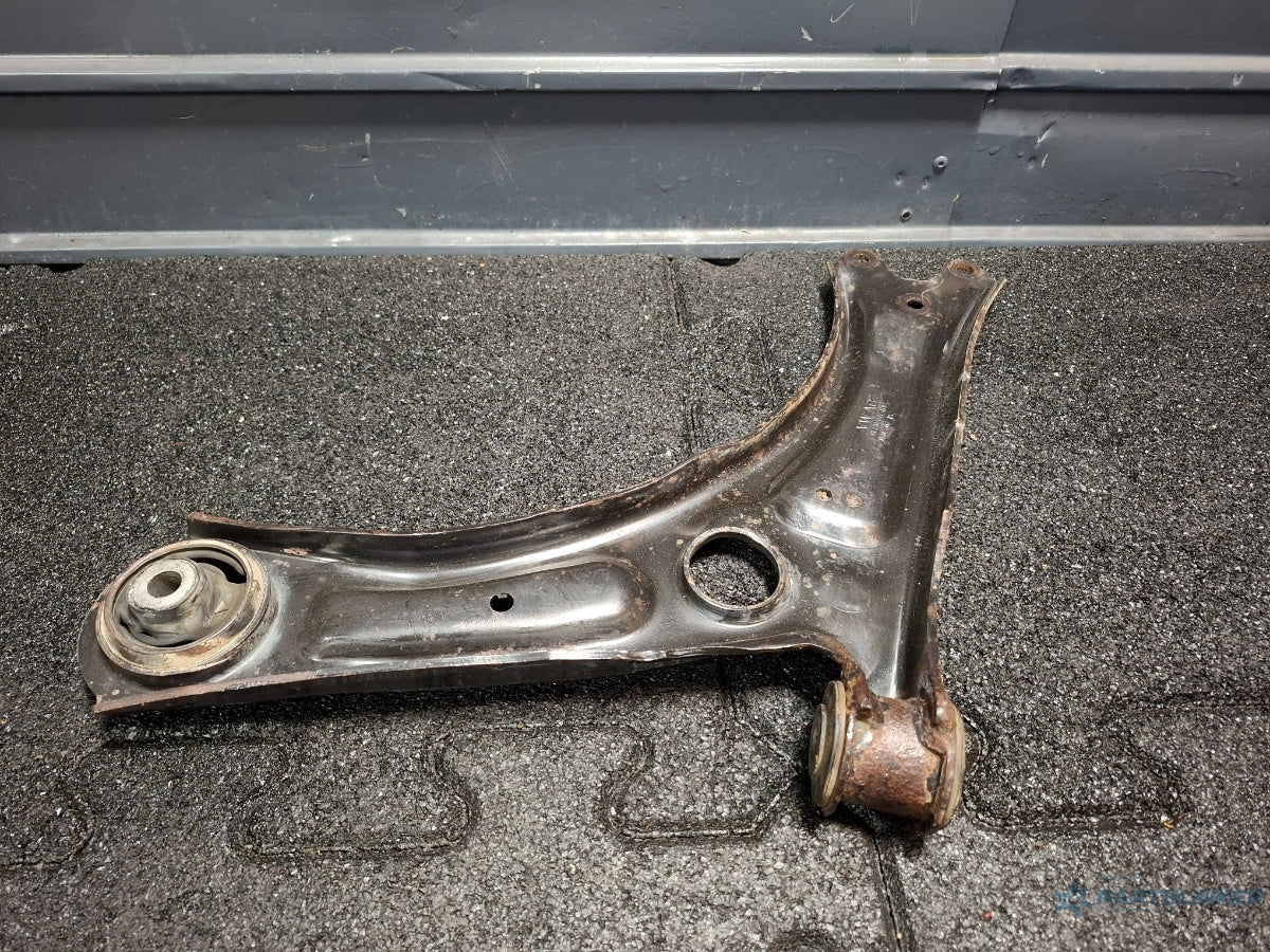 Brat bascula dreapta fata SKODA SUPERB III Estate 3T5 2009 - 2015 TDI CBBB, CFGB 1K0407152BG