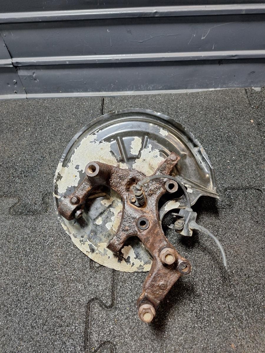 Fuzeta stanga spate SKODA SUPERB II Estate 3T5 2009 - 2015 TDI CBBB, CFGB 1K0505435AE