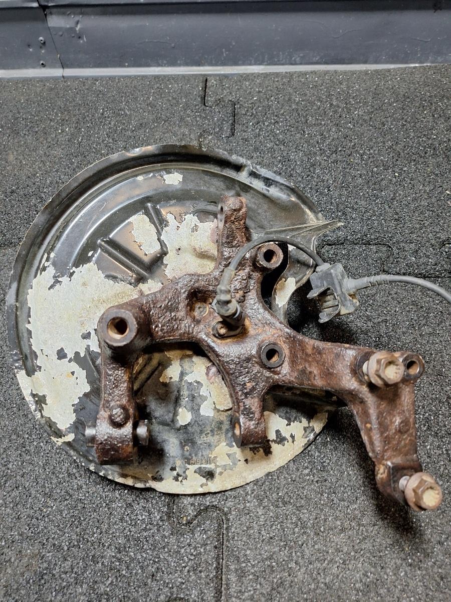 Fuzeta stanga spate SKODA SUPERB II Estate 3T5 2009 - 2015 TDI CBBB, CFGB 1K0505435AE