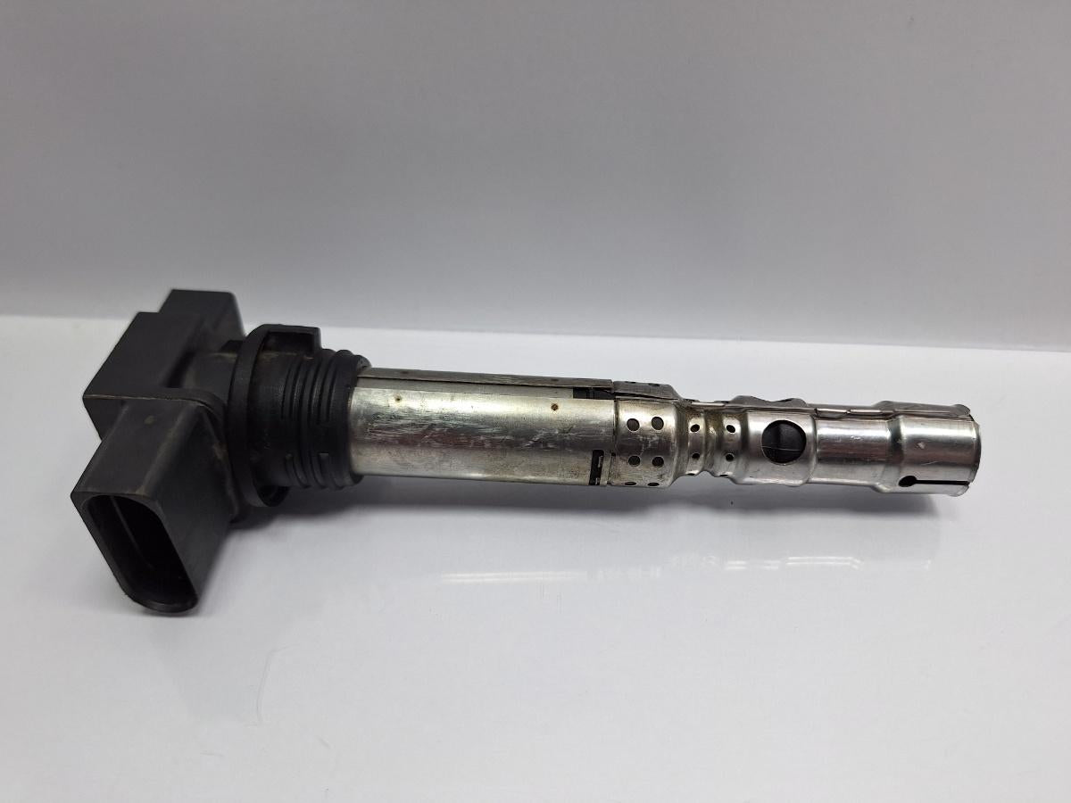 Bobina bujie VOLKSWAGEN FOX 5Z1, 5Z3 2003 - 2014 1.2 1.2 BMD, CHFB BERU 0040102059