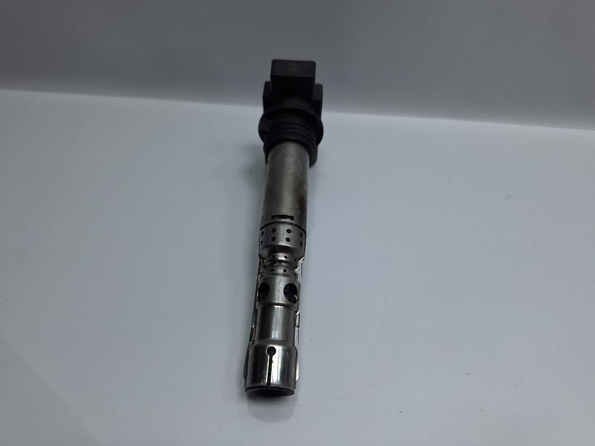 Bobina bujie VOLKSWAGEN FOX 5Z1, 5Z3 2003 - 2014 1.2 1.2 BMD, CHFB BERU 0040102059