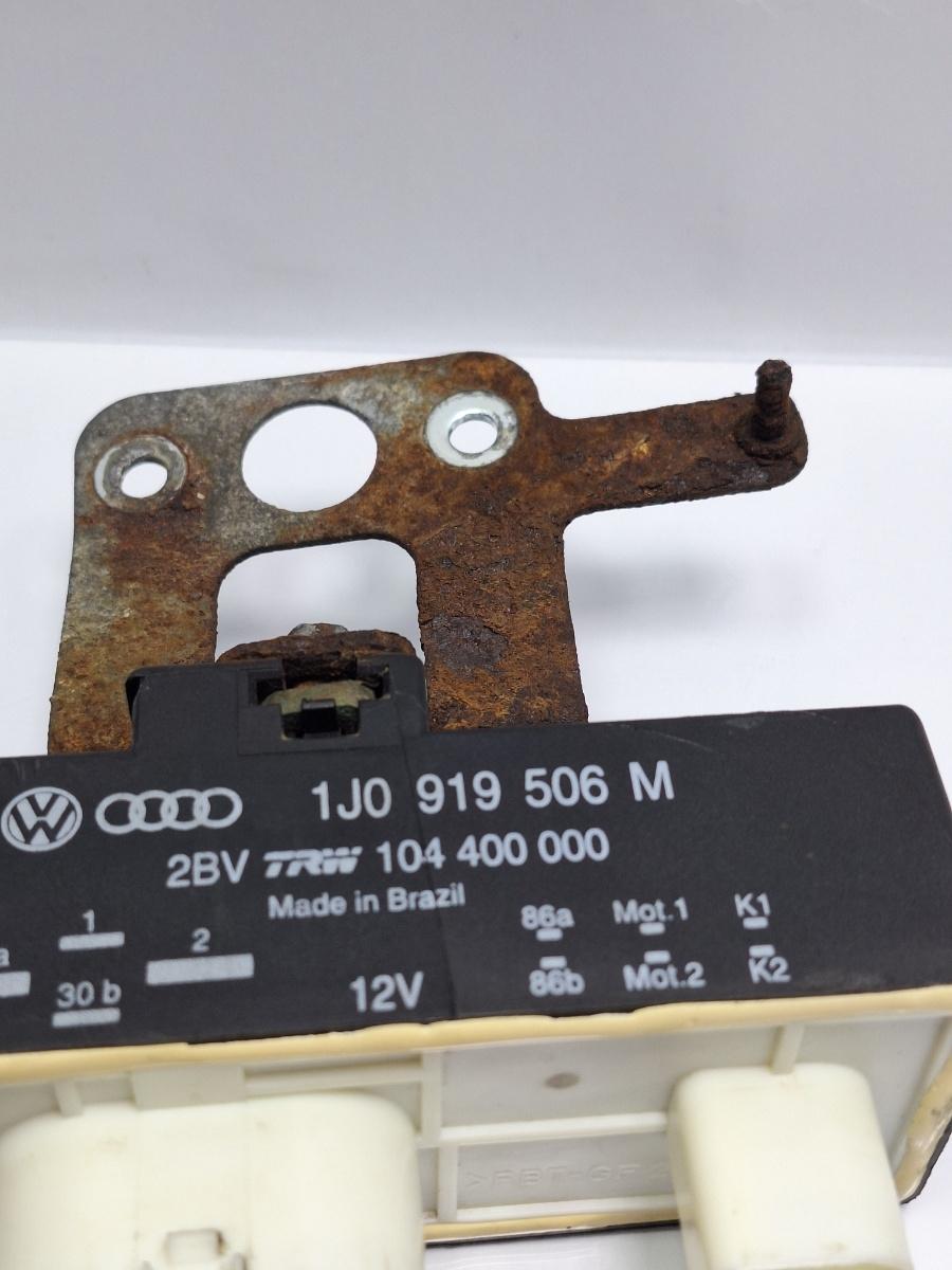 Releu ventilator racire VOLKSWAGEN FOX 5Z1, 5Z3 2003 - 2014 1.2 1.2 BMD, CHFB 1J0919506M