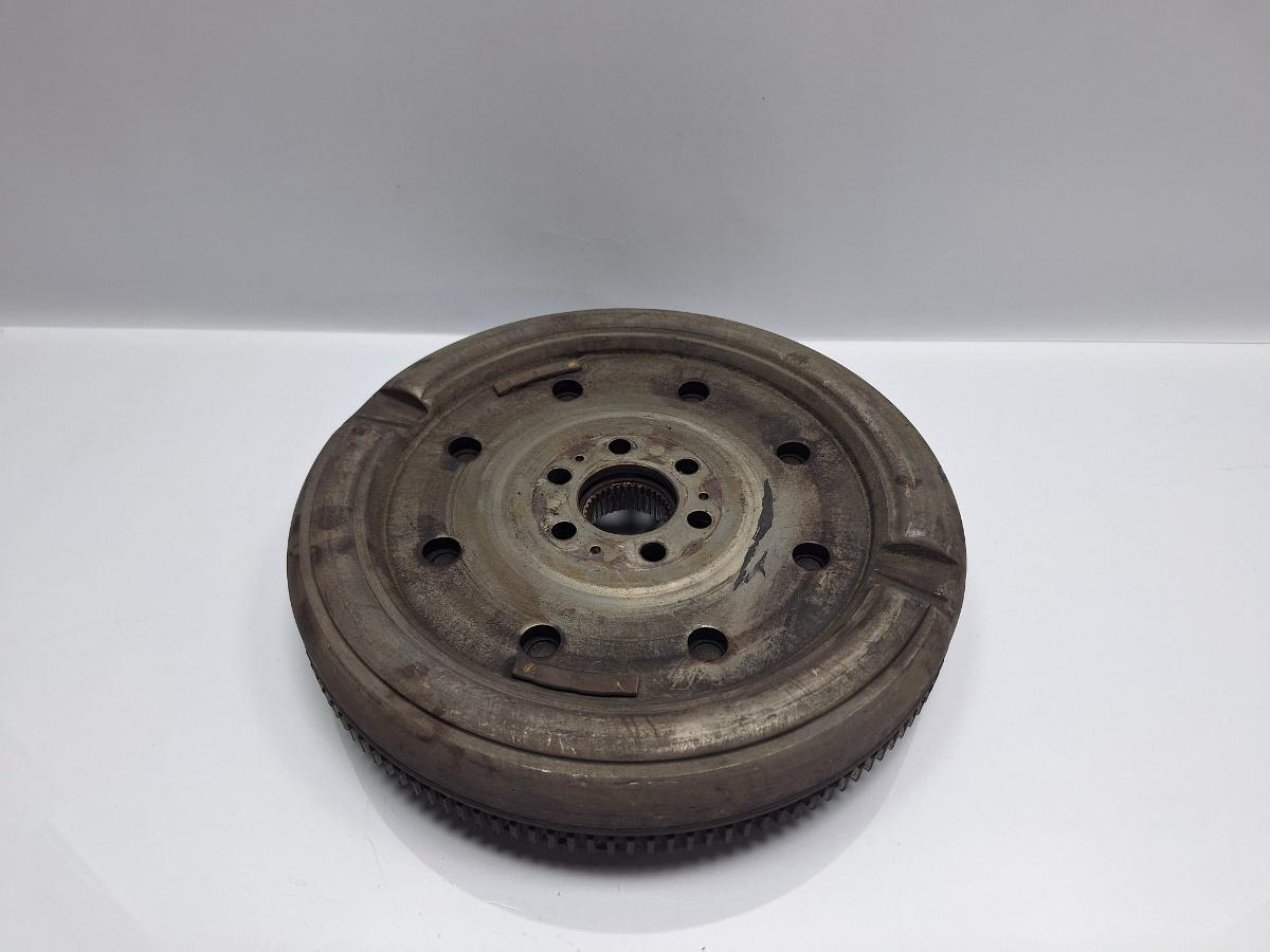 Volanta VOLKSWAGEN PASSAT Variant 3C5 2005 - 2011 TDI BMP 03G105266BD