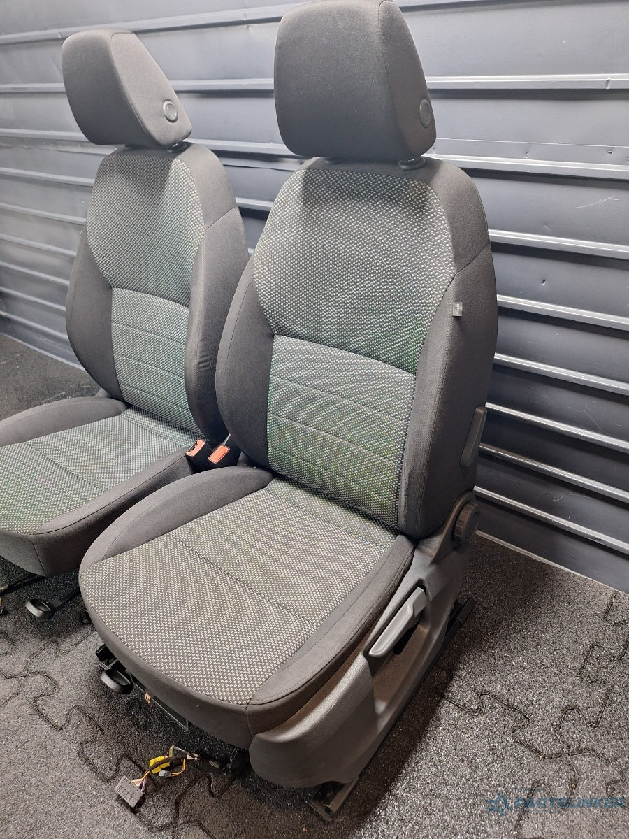 Scaune incalzite si banchete SKODA OCTAVIA Combi 5E5 2012 - > TDI CKFC, CRMB, CYKA 5Q4881106A , 5Q4881105A