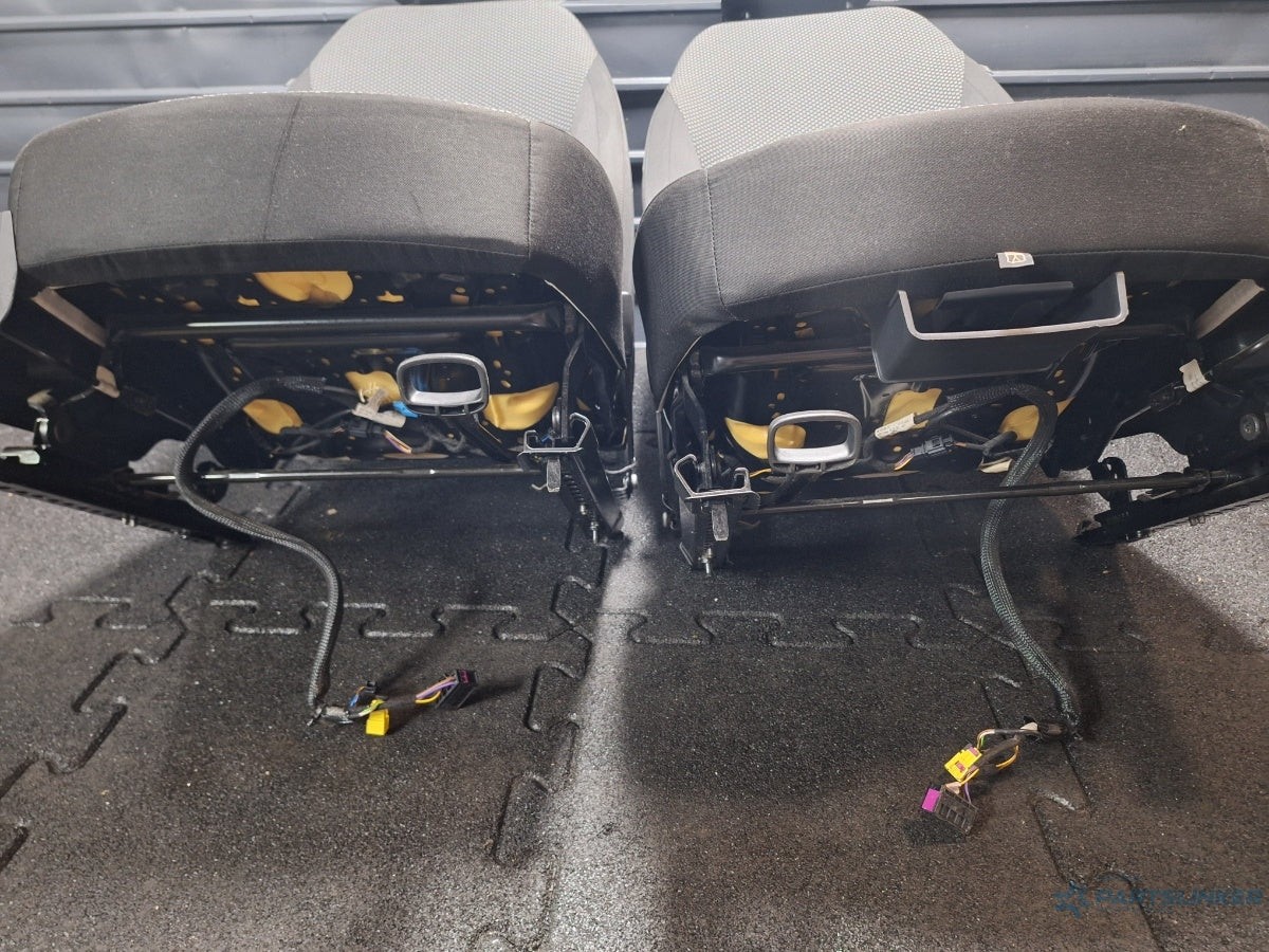 Scaune incalzite si banchete SKODA OCTAVIA Combi 5E5 2012 - > TDI CKFC, CRMB, CYKA 5Q4881106A , 5Q4881105A