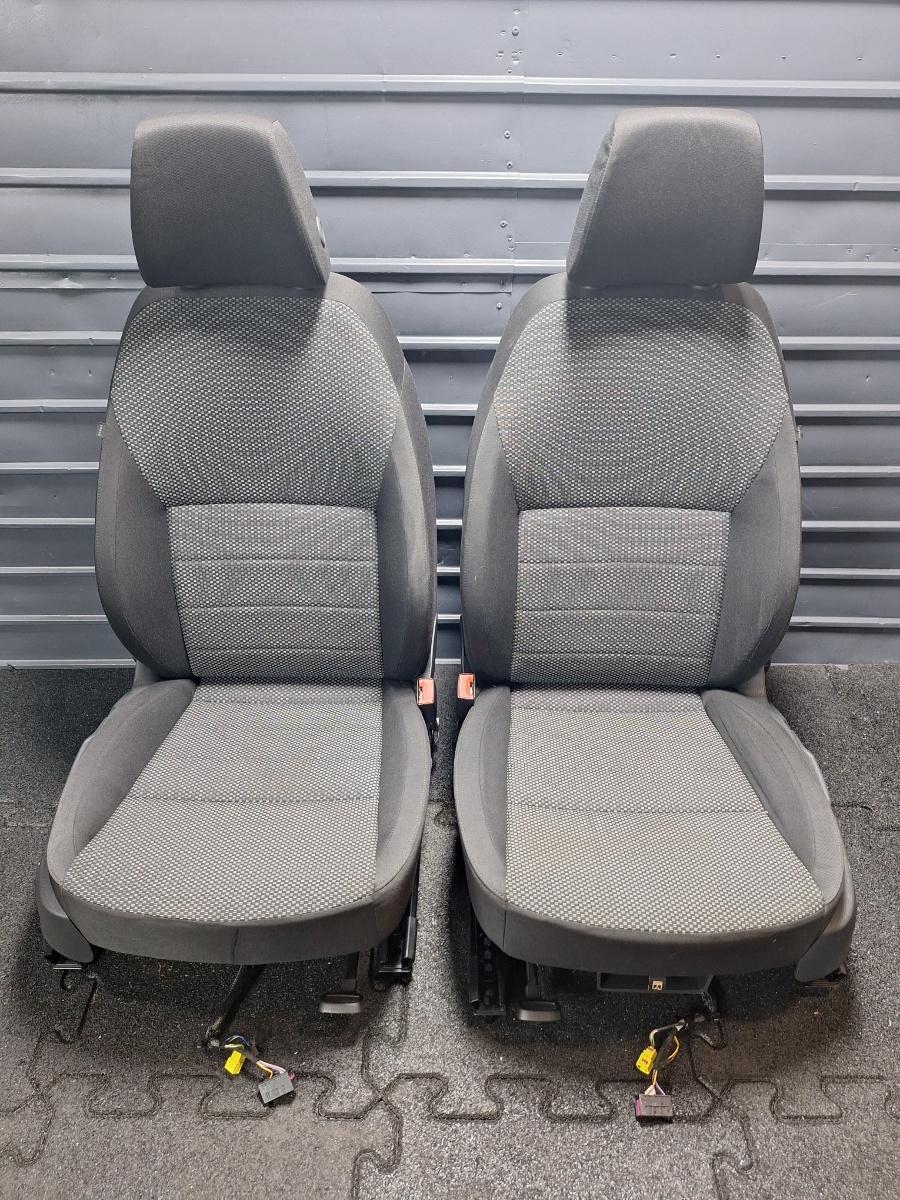 Scaune incalzite si banchete SKODA OCTAVIA Combi 5E5 2012 - > TDI CKFC, CRMB, CYKA 5Q4881106A , 5Q4881105A