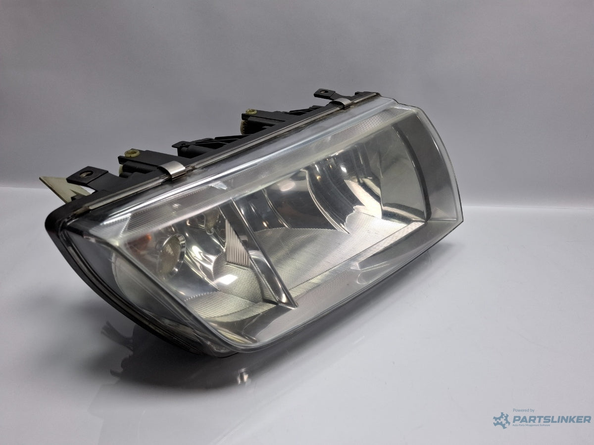 Far halogen dreapta SKODA FABIA Saloon 6Y3 1999 - 2007 TDI ATD, AXR 6Y1941016H