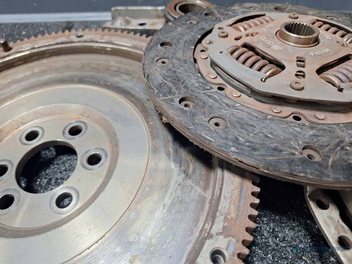 Kit ambreiaj SKODA FABIA Saloon 6Y3 1999 - 2007 TDI ATD, AXR 037105273C