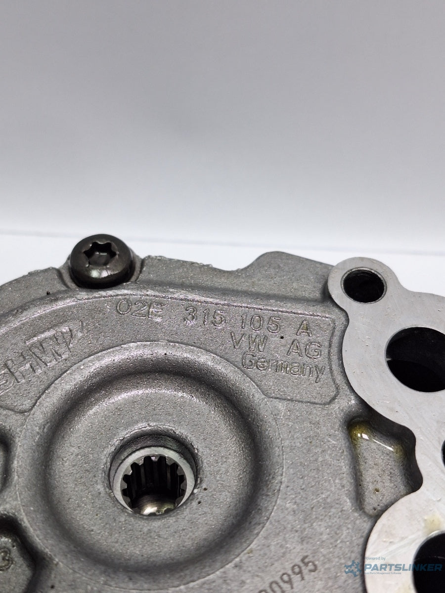 Pompa de ulei cutie VOLKSWAGEN PASSAT CC 357 2008 - 2012 TDI CBAB, CFFB 02E315105A , 02E315105B