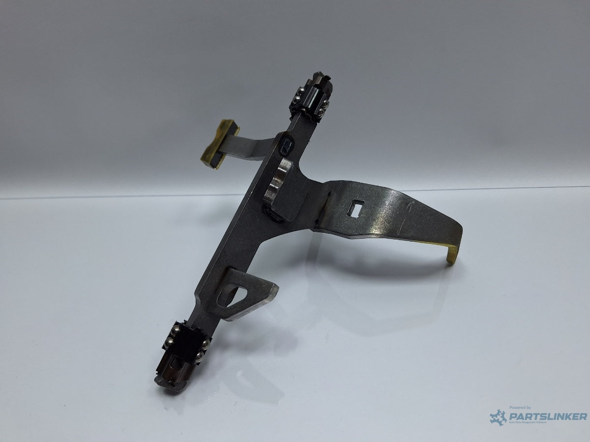 Furca ambreiaj (Nr1) VOLKSWAGEN PASSAT CC 357 2008 - 2012 TDI CBAB, CFFB 02E311570D