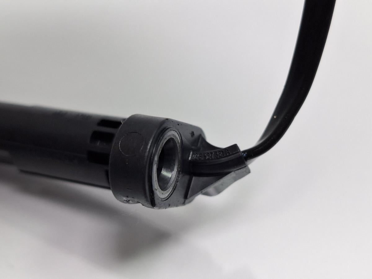 Senzor impulsuri volanta VOLKSWAGEN PASSAT CC 357 2008 - 2012 TDI CBAB, CFFB 02E927321A