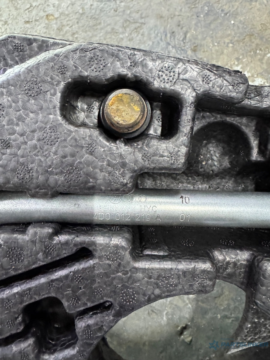 Trusa de scule VOLKSWAGEN GOLF VI 5K1_ 2008 - 2012 TDi BlueMotion CAYC 1K0012115F