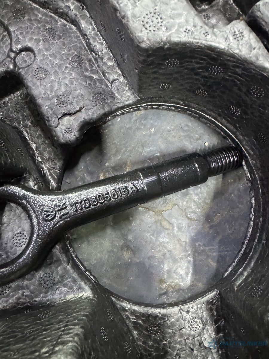 Trusa de scule VOLKSWAGEN GOLF VI 5K1_ 2008 - 2012 TDi BlueMotion CAYC 1K0012115F