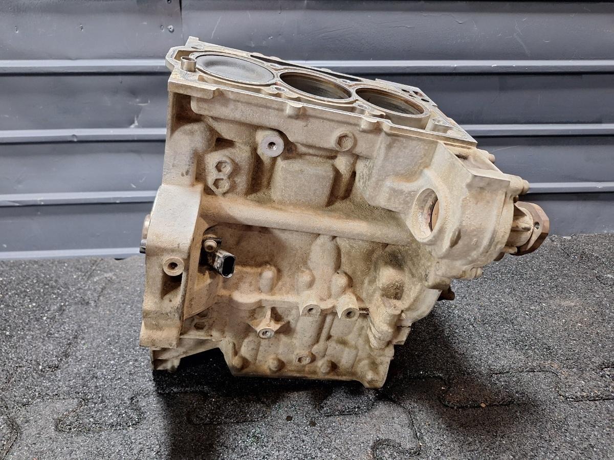 Bloc motor ambielat SKODA FABIA 6Y2 1999 - 2008 1.2 AWY, BMD CHF 03D103019J