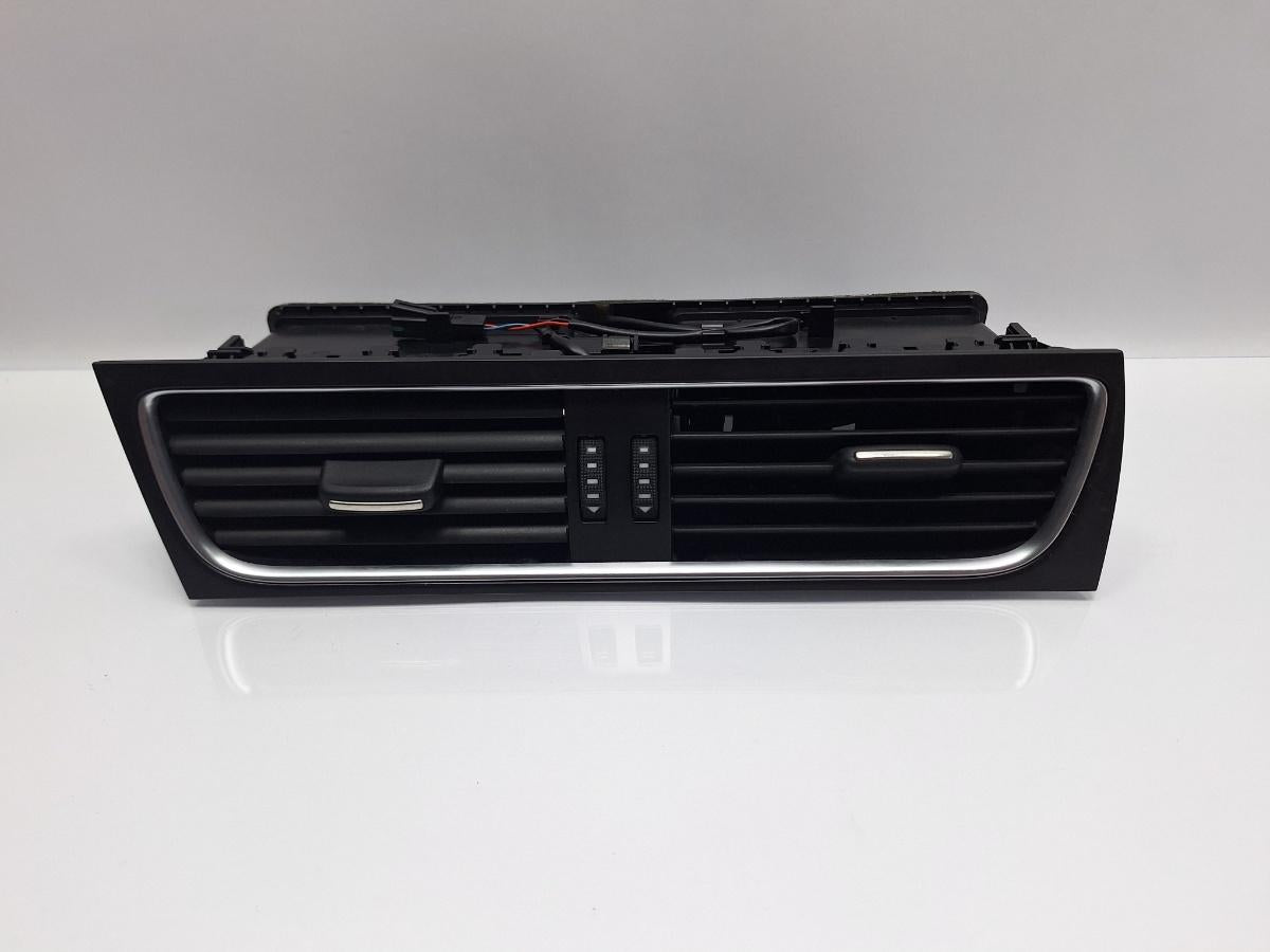 Grila de ventilatie bord centrala AUDI A4 IV Avant 8K5, B8 2007 - 2015 TDI CAGA, CJCA, CMEA, CMFA 8T1820951C