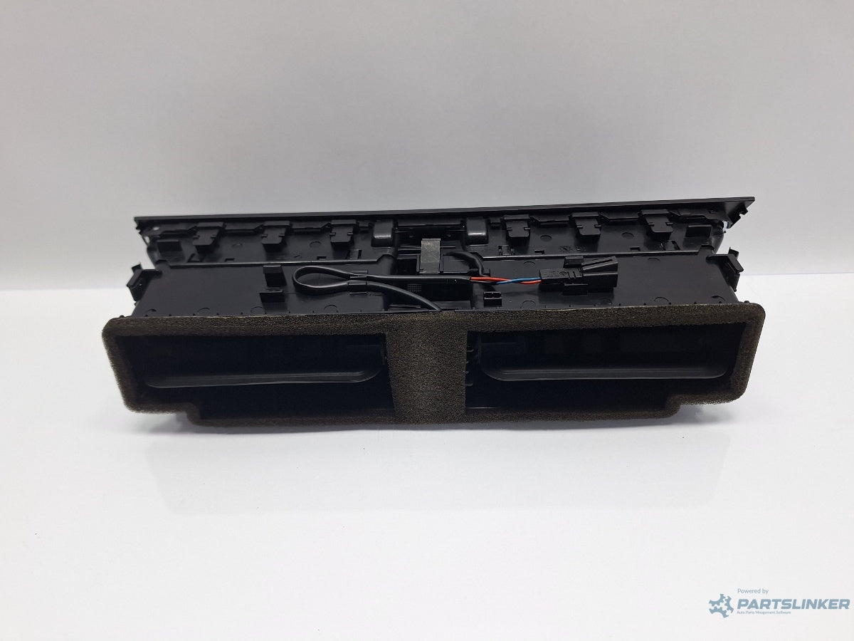 Grila de ventilatie bord centrala AUDI A4 IV Avant 8K5, B8 2007 - 2015 TDI CAGA, CJCA, CMEA, CMFA 8T1820951C