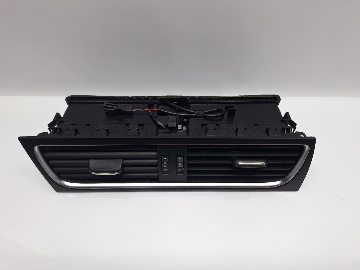 Grila de ventilatie bord centrala AUDI A4 IV Avant 8K5, B8 2007 - 2015 TDI CAGA, CJCA, CMEA, CMFA 8T1820951C