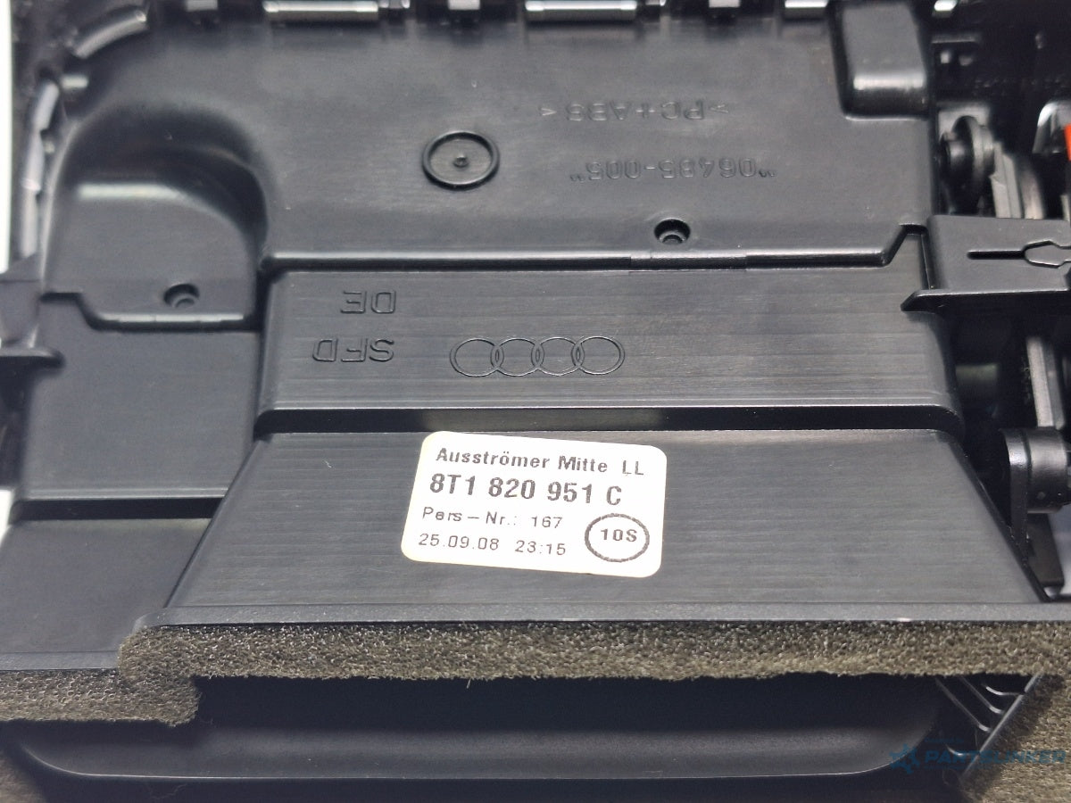 Grila de ventilatie bord centrala AUDI A4 IV Avant 8K5, B8 2007 - 2015 TDI CAGA, CJCA, CMEA, CMFA 8T1820951C