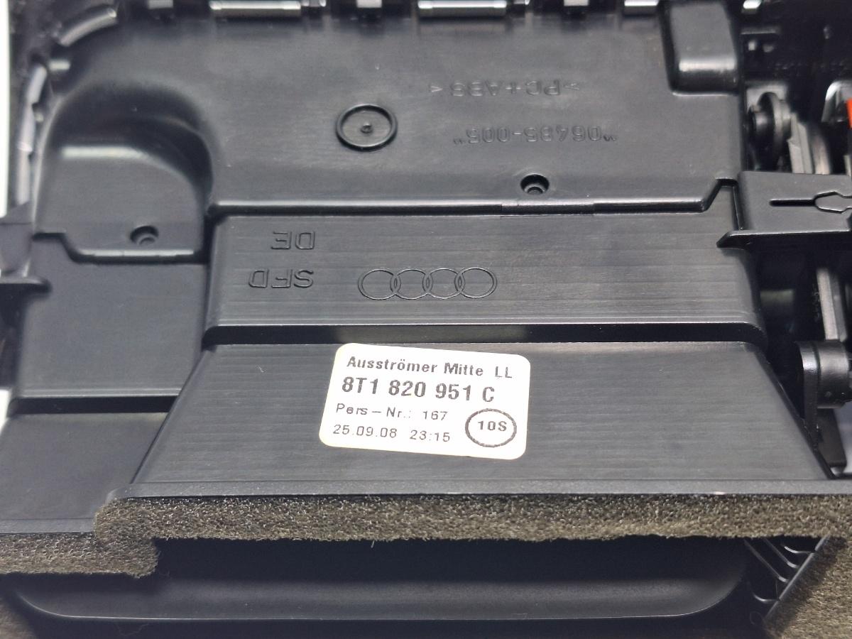 Grila de ventilatie bord centrala AUDI A4 IV Avant 8K5, B8 2007 - 2015 TDI CAGA, CJCA, CMEA, CMFA 8T1820951C