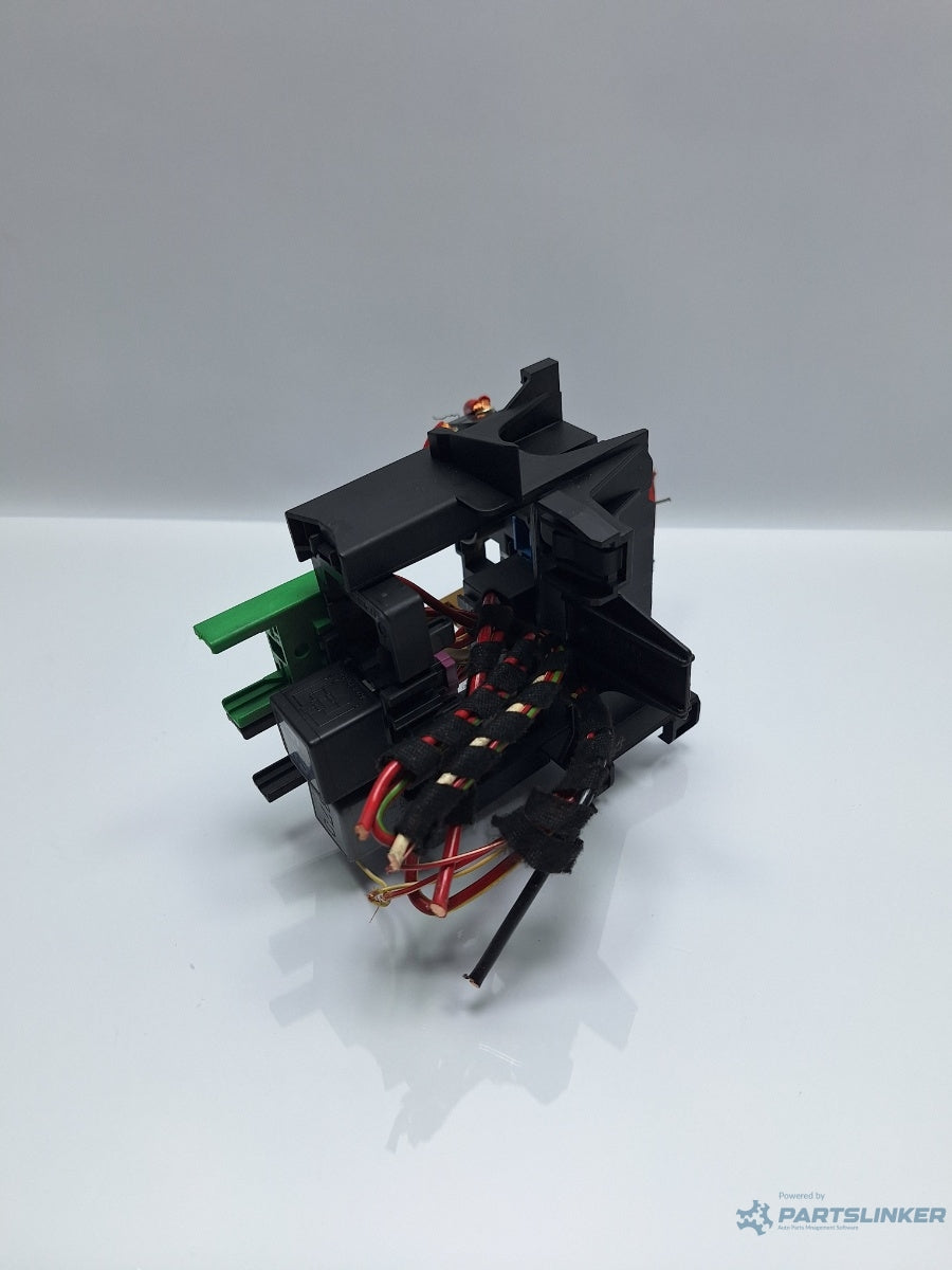 Panou sigurante AUDI A4 IV Avant 8K5, B8 2007 - 2015 TDI CAGA, CJCA, CMEA, CMFA 8K1937503A