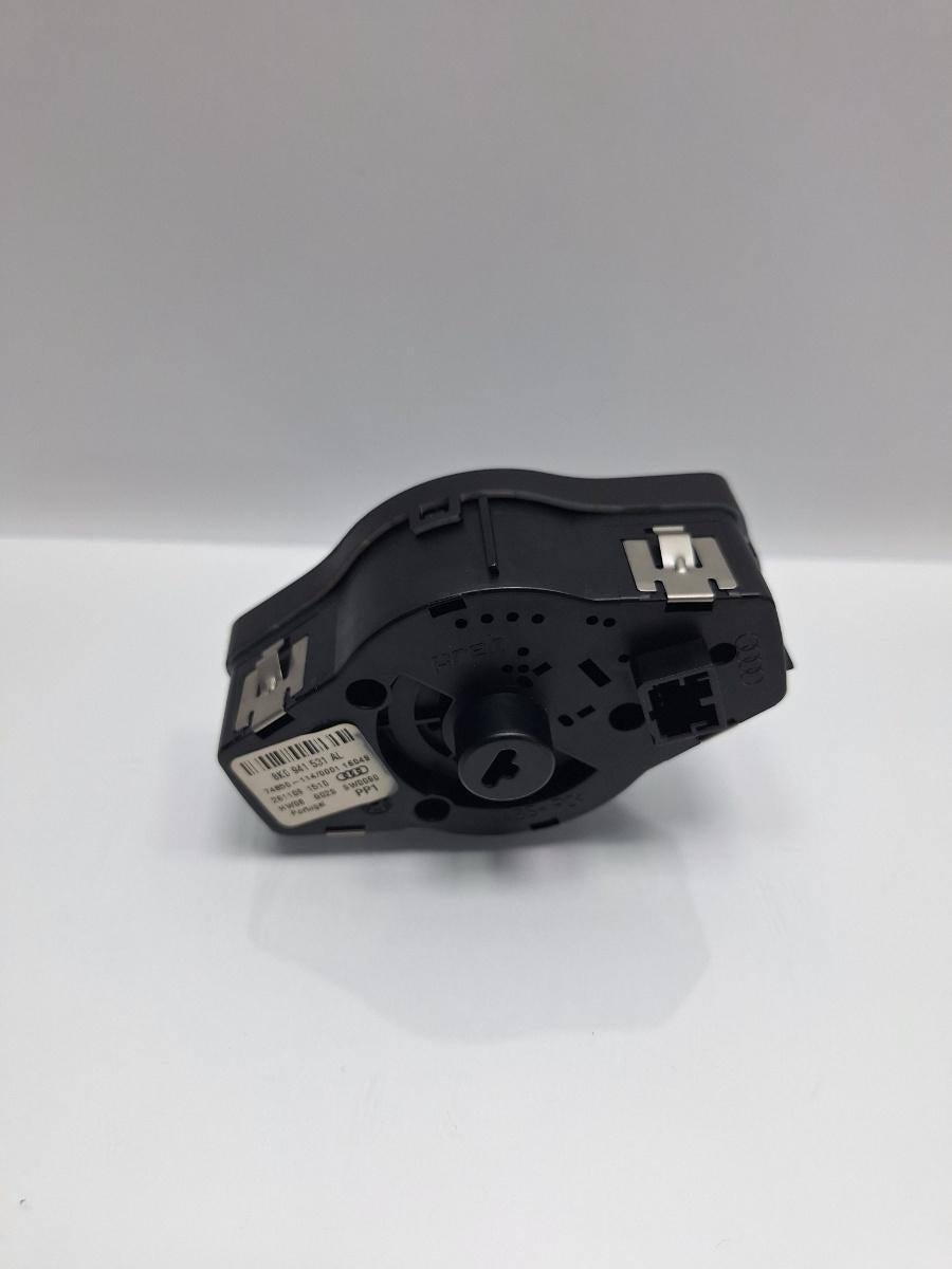 Bloc lumini AUDI A4 IV Avant 8K5, B8 2007 - 2015 TDI CAGA, CJCA, CMEA, CMFA 8K0941531AL