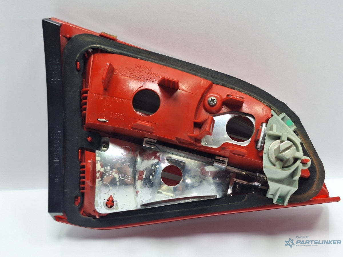 Stop haion dreapta AUDI A4 IV Avant 8K5, B8 2007 - 2015 TDI CAGA, CJCA, CMEA, CMFA 219602 8K9945094