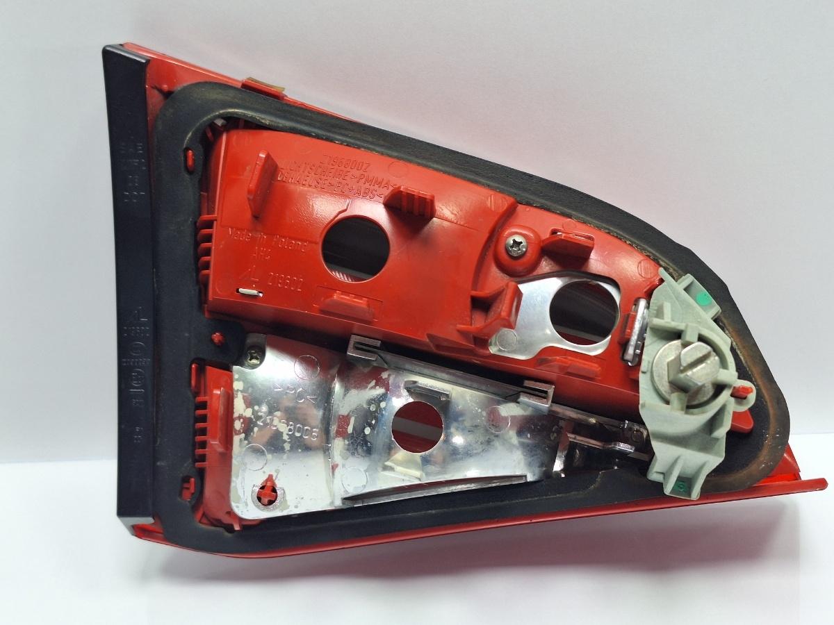Stop haion dreapta AUDI A4 IV Avant 8K5, B8 2007 - 2015 TDI CAGA, CJCA, CMEA, CMFA 219602 8K9945094