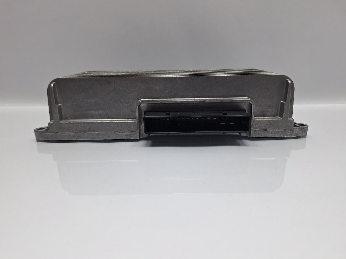 Amplificator de sunet AUDI A4 IV Avant 8K5, B8 2007 - 2015 TDI CAGA, CJCA, CMEA, CMFA 8T0035223AB